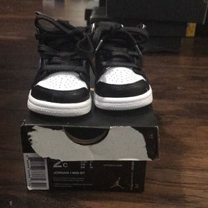 Toddler Jordan 1 mid